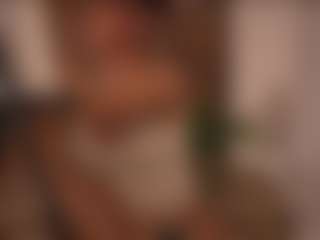YourCarolinaaa's Live Sex Cam Show