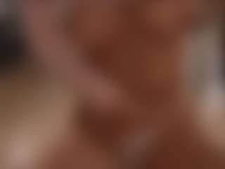 YourCarolinaaa's Live Sex Cam Show