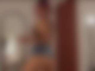 YourCarolinaaa's Live Sex Cam Show
