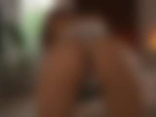 YourCarolinaaa's Live Sex Cam Show