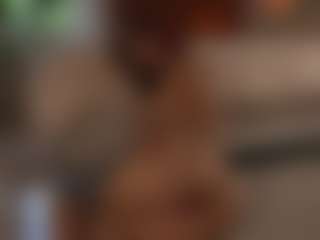 Live cam show with YourCarolinaaa - Fingering on Camming Site