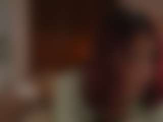 YourCarolinaaa's Live Sex Cam Show