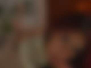 YourCarolinaaa's Live Sex Cam Show