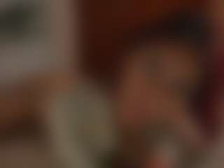 YourCarolinaaa's Live Sex Cam Show