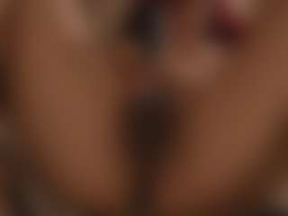 YourCarolinaaa's Live Sex Cam Show