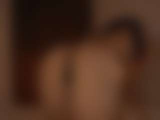 YourCarolinaaa's Live Sex Cam Show