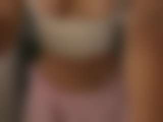 YourCarolinaaa's Live Sex Cam Show