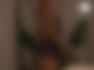 YourCarolinaaa's Live Sex Cam Show