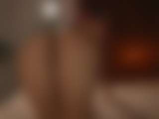YourCarolinaaa's Live Sex Cam Show