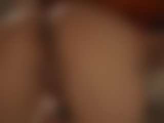 YourCarolinaaa's Live Sex Cam Show