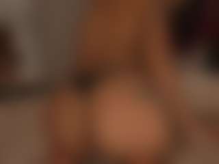 YourCarolinaaa's Live Sex Cam Show