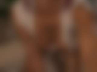 YourCarolinaaa's Live Sex Cam Show