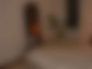 YourCarolinaaa's Live Sex Cam Show