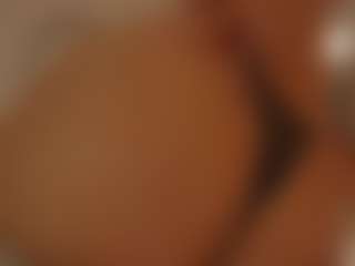 YourCarolinaaa's Live Sex Cam Show