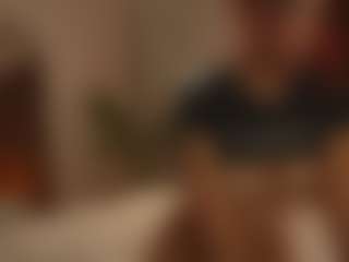 YourCarolinaaa's Live Sex Cam Show