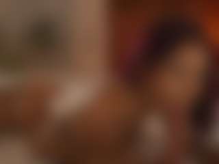 Live cam show with YourCarolinaaa - Cum Curvy on AdultVida.com