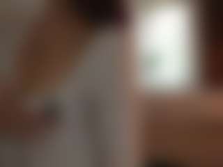 YourCarolinaaa's Live Sex Cam Show