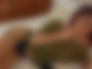 YourCarolinaaa's Live Sex Cam Show