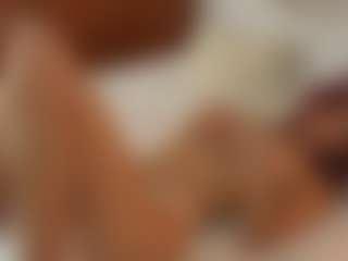 Live cam show with YourCarolinaaa - Brown Eyes on CSO-WL