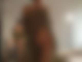 YourCarolinaaa's Live Sex Cam Show