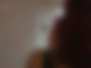 Live cam show with YourCarolinaaa - Athletic Dildo on Pornisteam.com