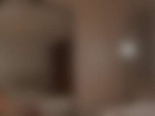 Live cam show with YourCarolinaaa - Shaved Pussy on Fit Hotties