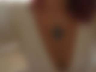 YourCarolinaaa's Live Sex Cam Show