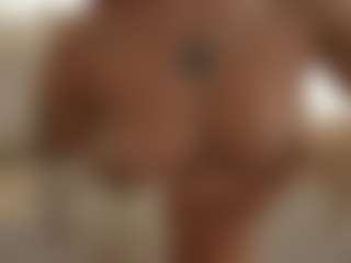 YourCarolinaaa's Live Sex Cam Show