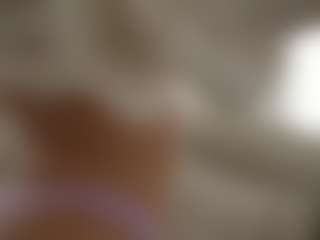 YourCarolinaaa's Live Sex Cam Show