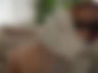 YourCarolinaaa's Live Sex Cam Show