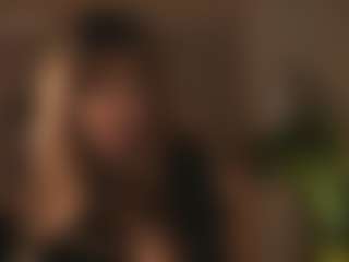 YourCarolinaaa's Live Sex Cam Show