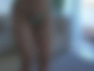 YourCarolinaaa's Live Sex Cam Show