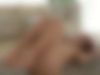 YourCarolinaaa's Live Sex Cam Show