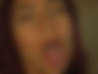 YourCarolinaaa's Live Sex Cam Show