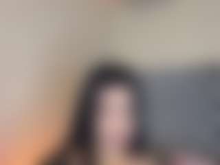 Live cam show with MiahJoness1 - Cowgirl on Camsoda