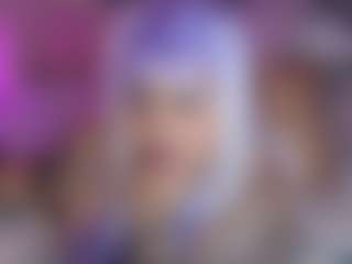 Live-camshow met MiahJoness1 - Striptease op Camsoda