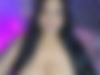 Live cam show with MiahJoness1 - Latina on Camsoda | colombia