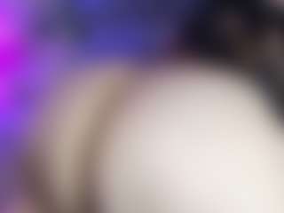 MiahJoness1's Live Sex Cam Show