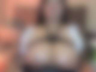 MiahJoness1's Live Sex Cam Show
