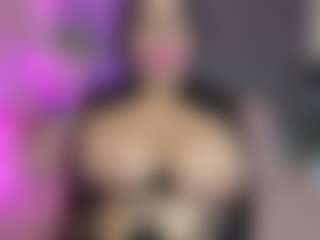 MiahJoness1's Live Sex Cam Show