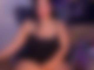 Live cam show with Arianna - Hairy Pussy on SmokeAndPoke