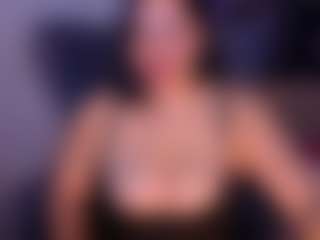 Live cam show with Arianna - Hairy Pussy on SquirtSoMuch