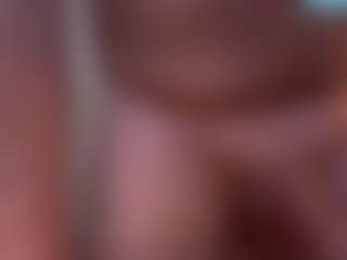 Live cam show with HotMylf80 - Blonde Hair on Cam Slut