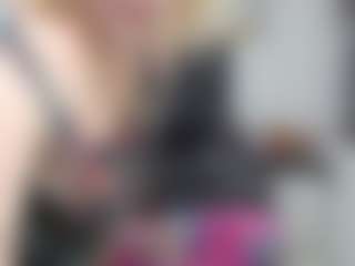 Live cam show with emperatrizmessy - Middle Aged on iamadamtest123.com