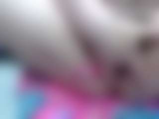 emperatrizmessy's Live Sex Cam Show