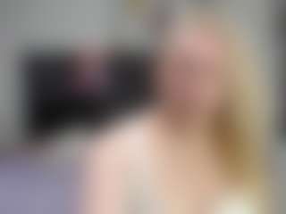 Live cam show with emperatrizmessy - Blonde Hair MILF on CamClone