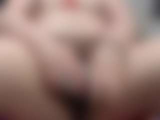 Live cam show with emperatrizmessy - Smoking on AdultVida.com