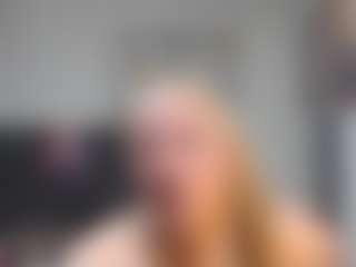 Live cam show with emperatrizmessy - Hairy Pussy on Camming Site