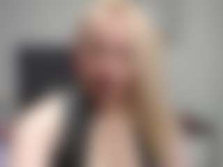Live cam show with emperatrizmessy - Hairy Pussy on AdultVida.com