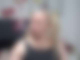 Live cam show with emperatrizmessy - Green Eyes on Camsoda